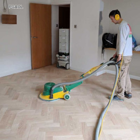 Parquet Sanding and Oiling Herringbone Natural oak #CraftedForLife